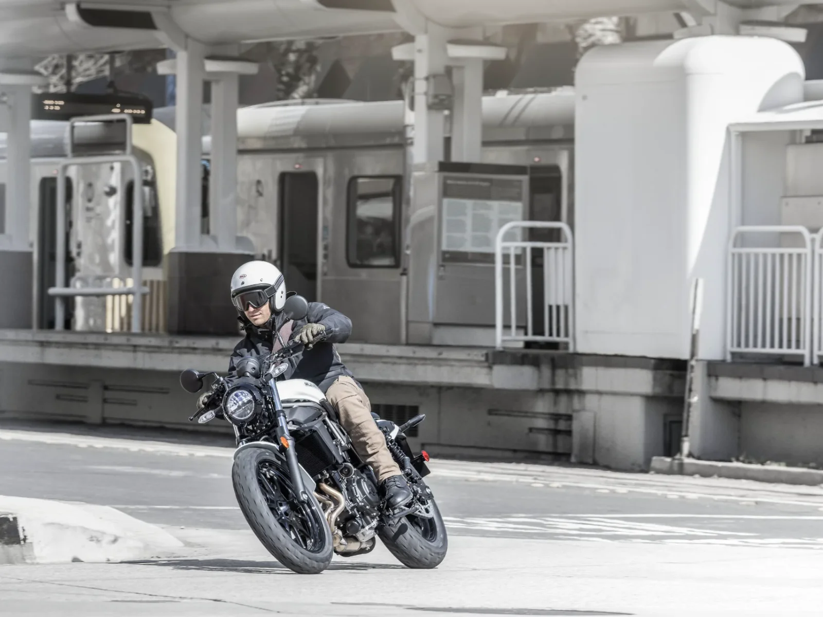 Kawasaki ELIMINATOR 500 foto 5