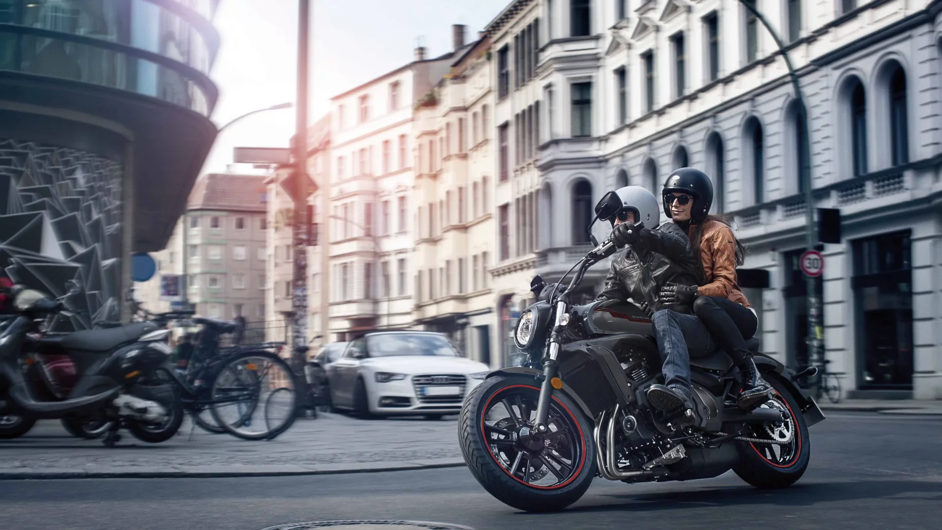 Kawasaki VULCAN S ABS action