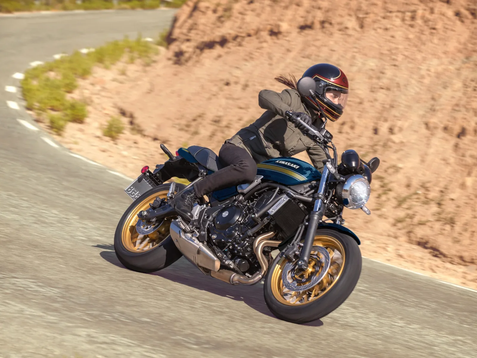 Kawasaki Z 650 RS foto 3