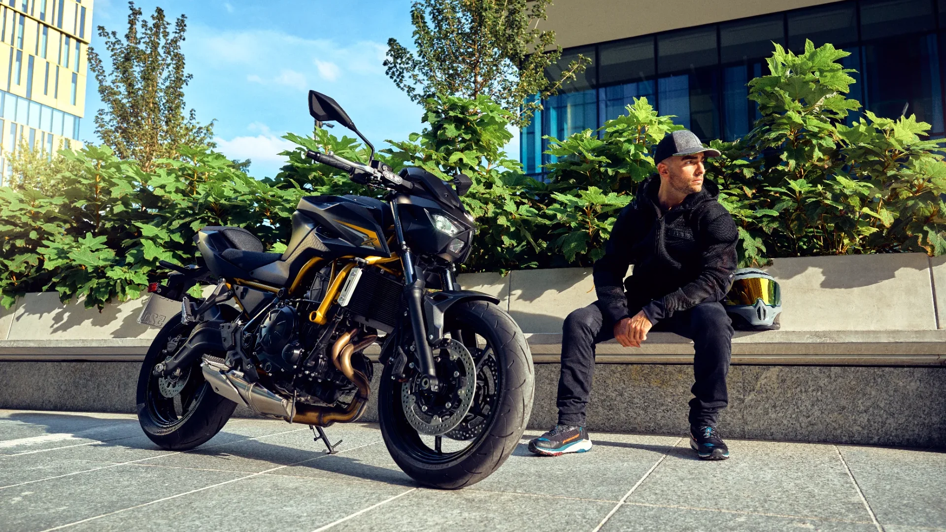 Kawasaki Z 650 S action