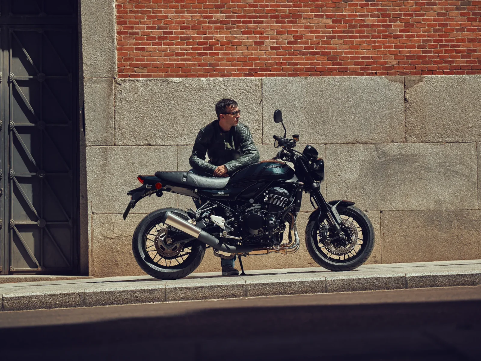 Kawasaki Z 900 RS ABS foto 4