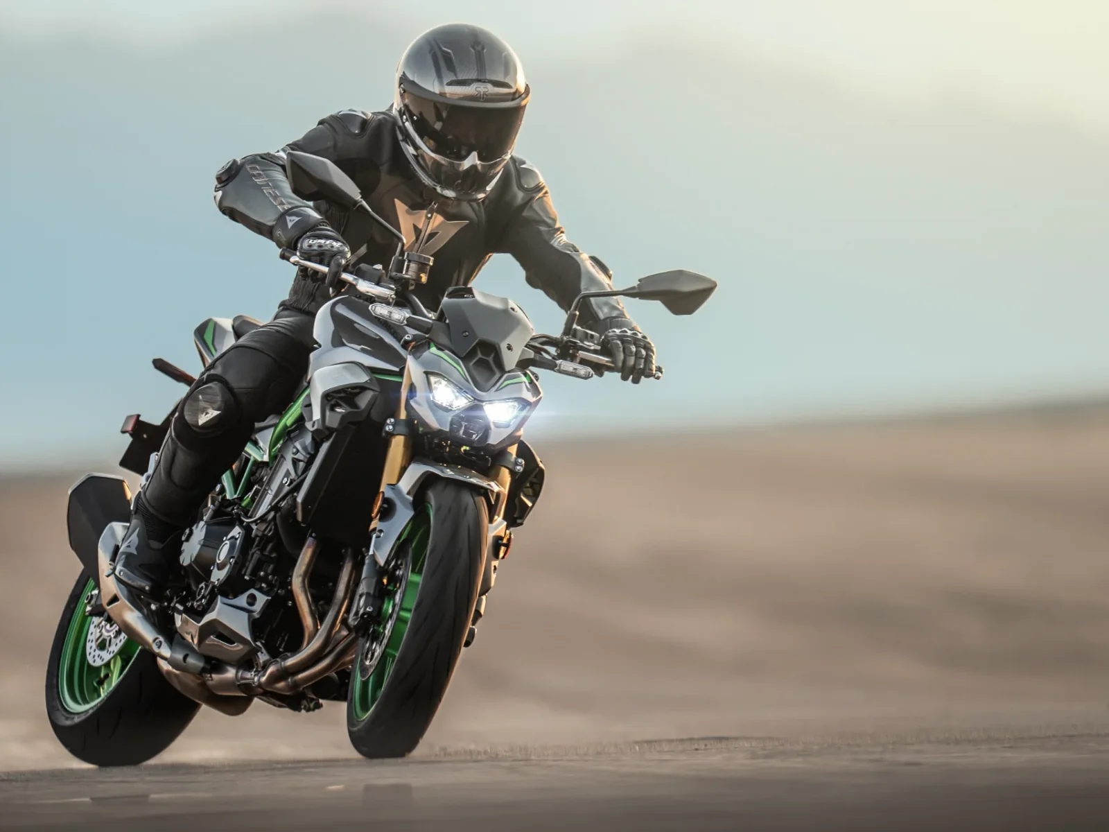 Kawasaki Z 900 SE foto 8