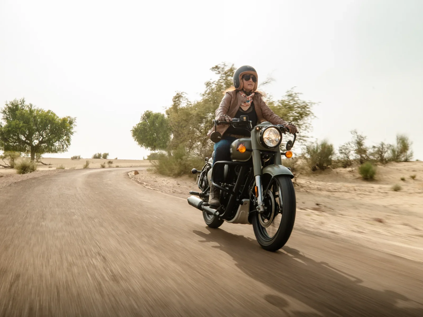 Royal-Enfield CLASSIC 350 foto 3