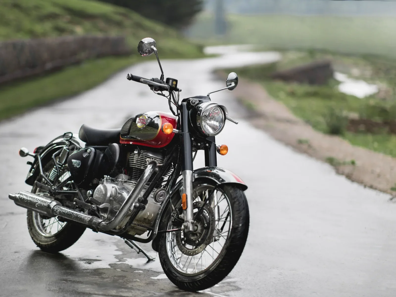 Royal-Enfield CLASSIC 350 foto 10
