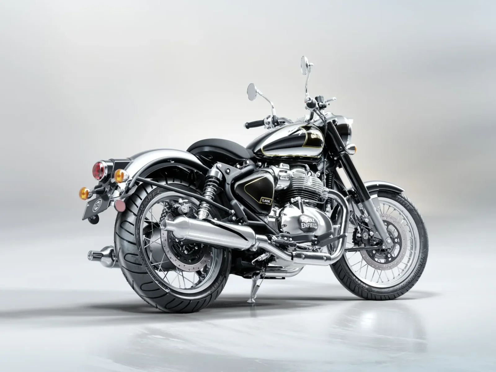 Royal-Enfield CLASSIC 650 foto 4