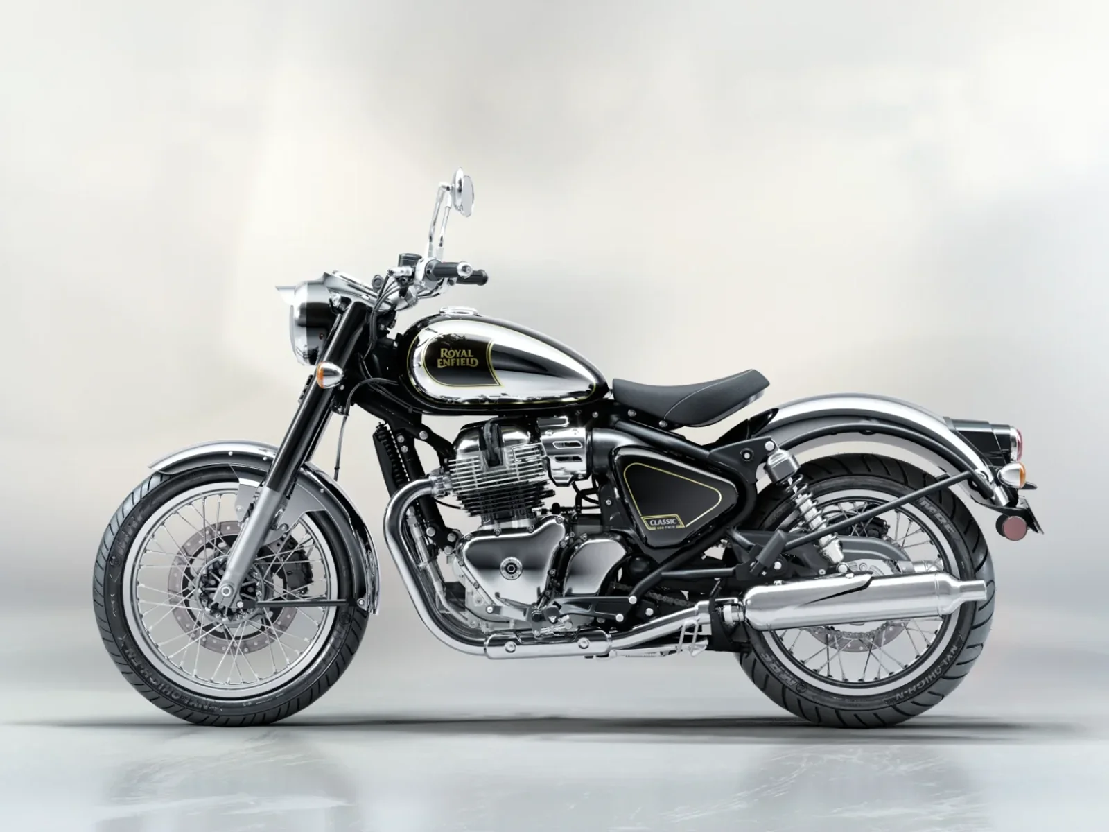 Royal-Enfield CLASSIC 650 foto 6