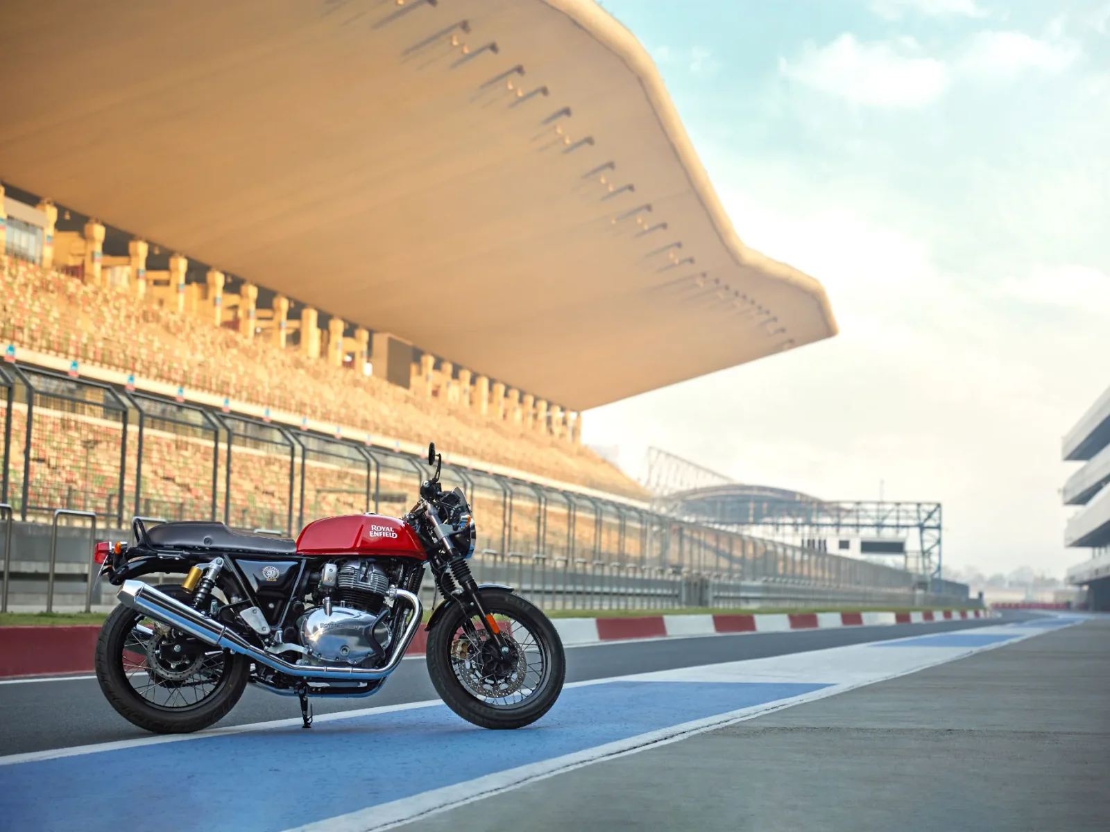 Royal-Enfield CONTINENTAL GT 650 foto 1
