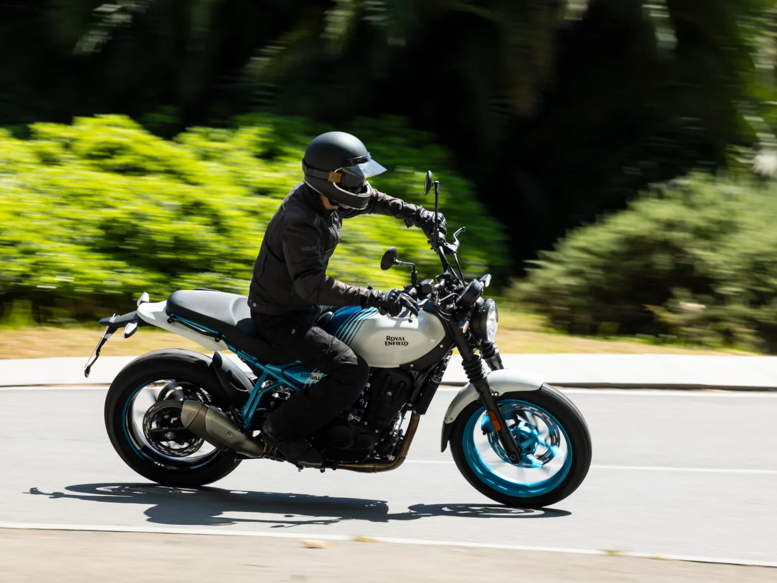 Royal-Enfield GUERRILLA 450 foto 7