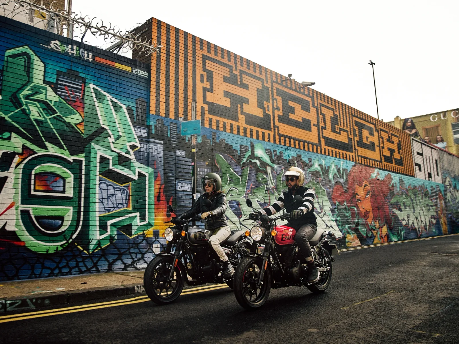 Royal-Enfield HNTR 350 foto 2