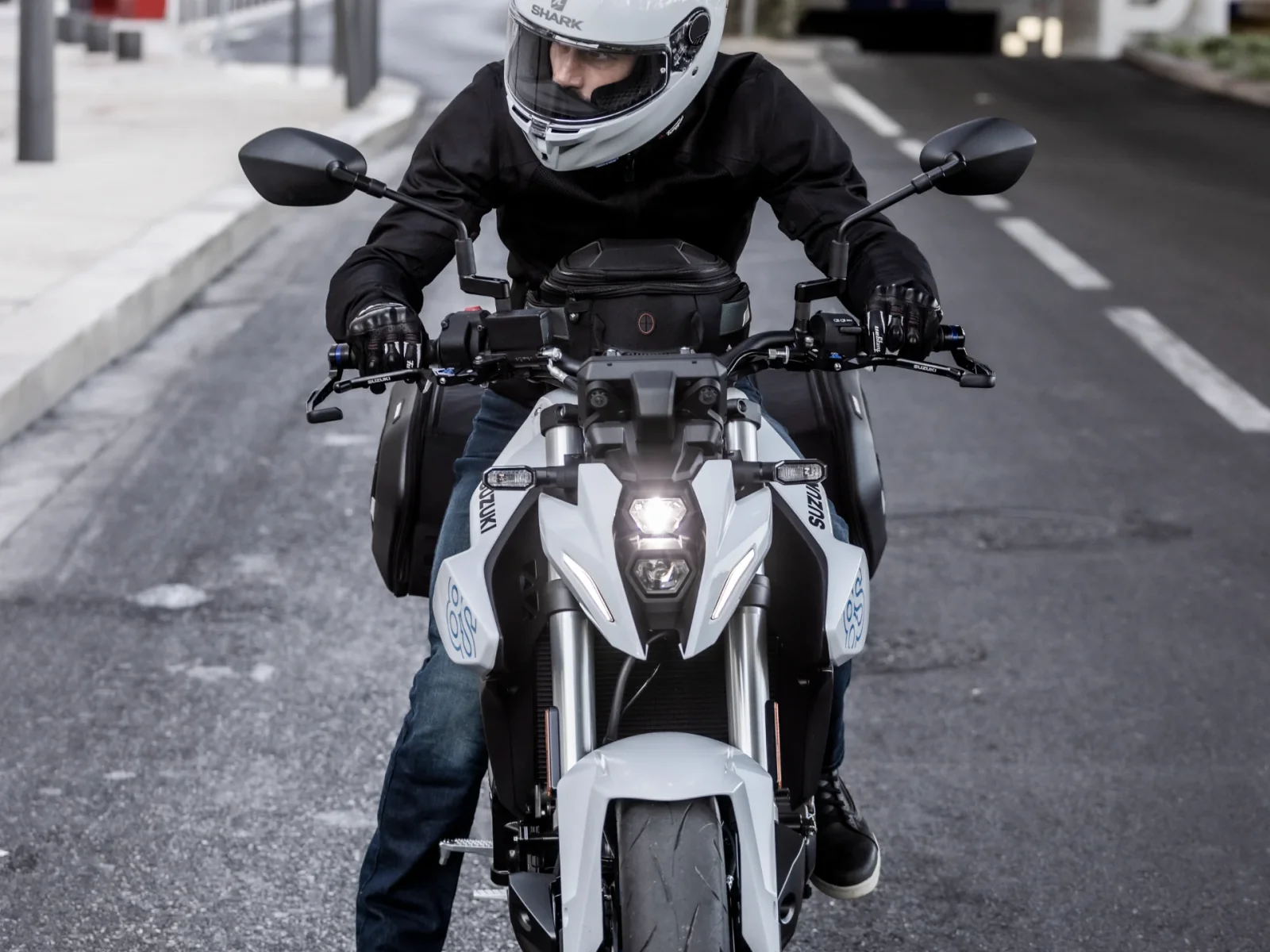 Suzuki GSX-8S foto 5