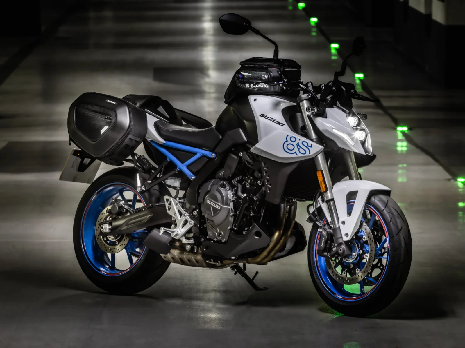 Suzuki GSX-8S foto 10