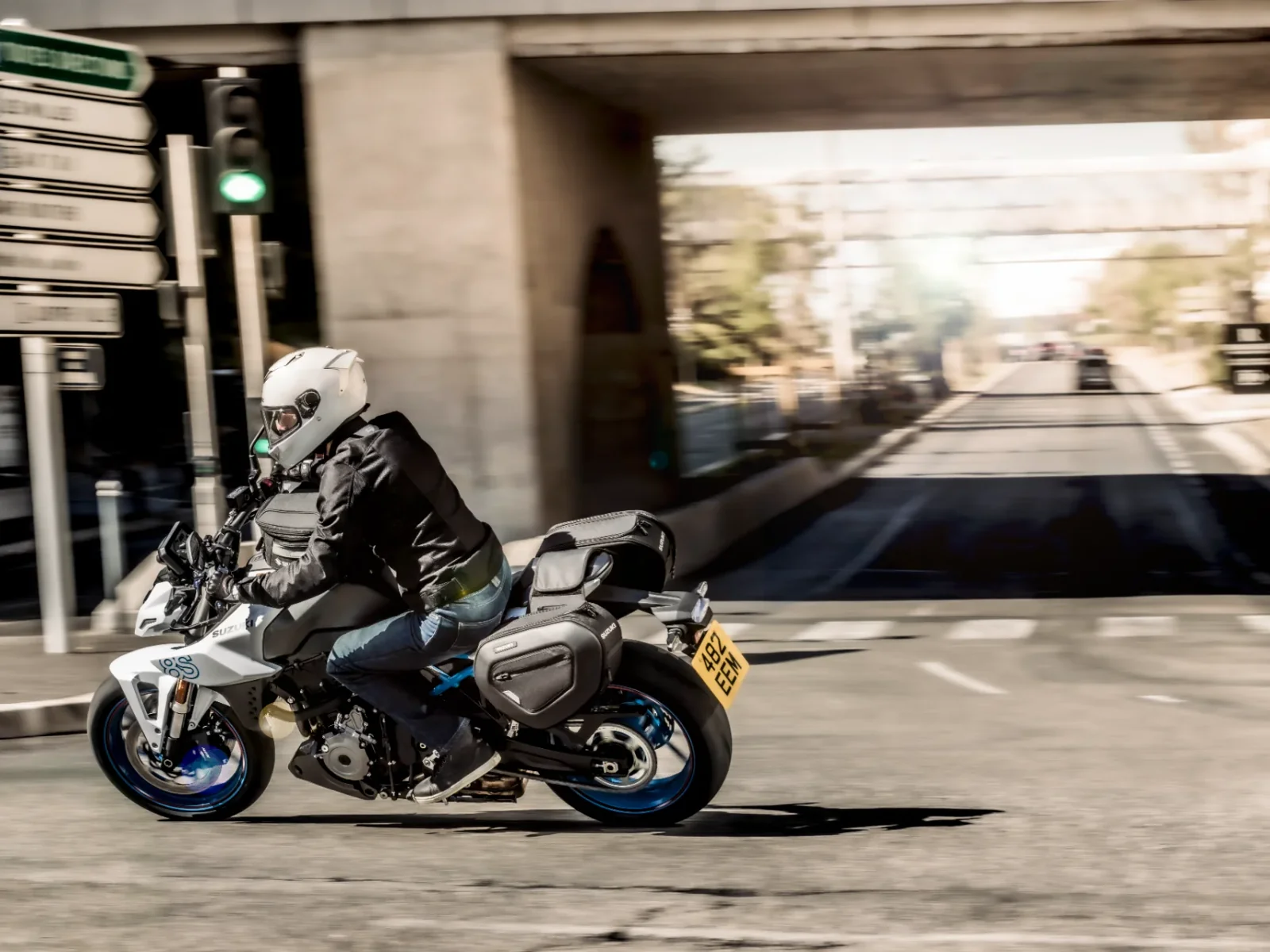 Suzuki GSX-8S foto 7