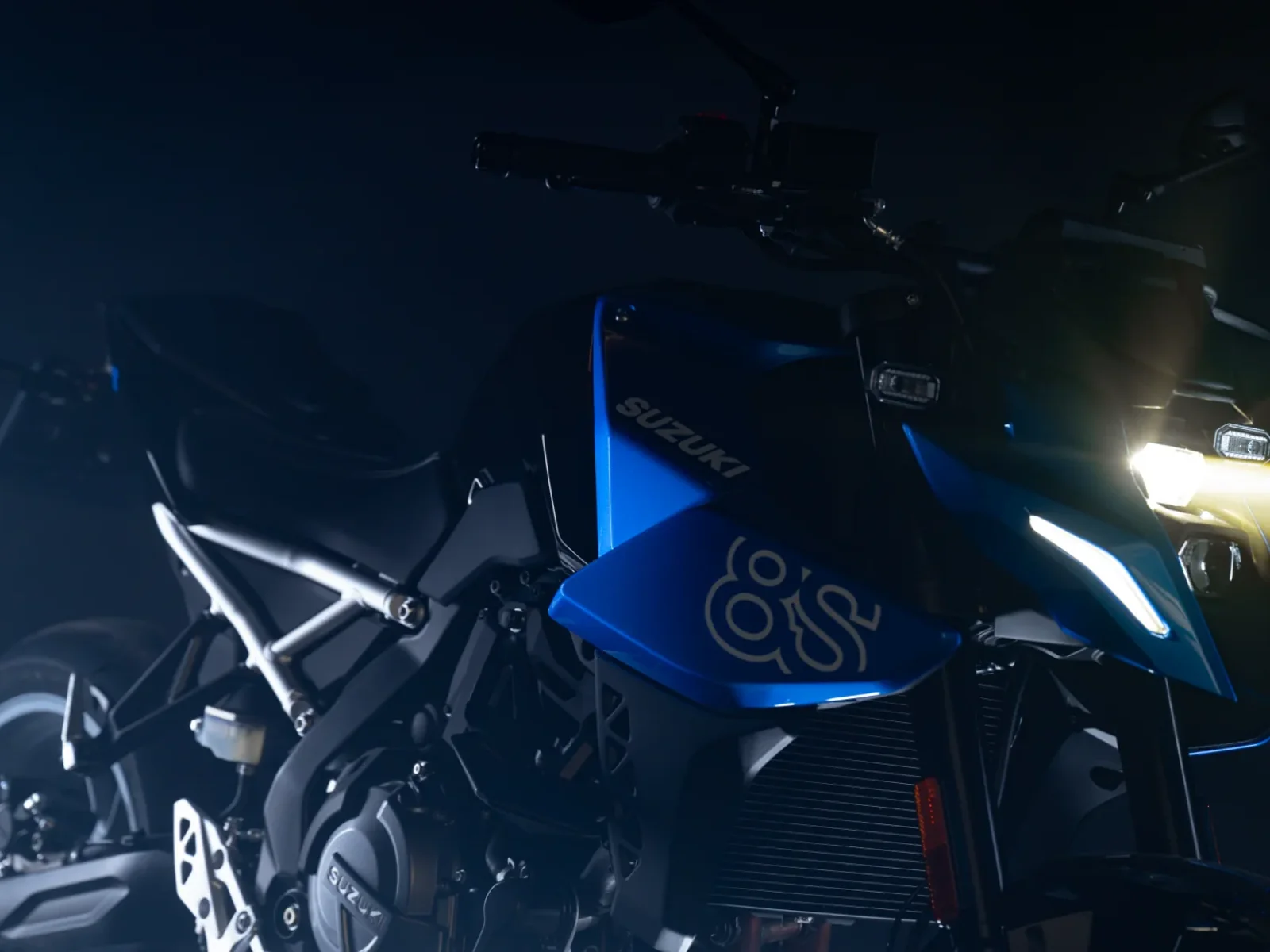 Suzuki GSX-8S foto 4